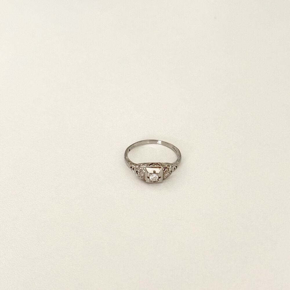 Vintage Art Deco 18K White Gold Diamond 3 Stone Filigree Band Ring Size 6.75 - Picture 2 of 16